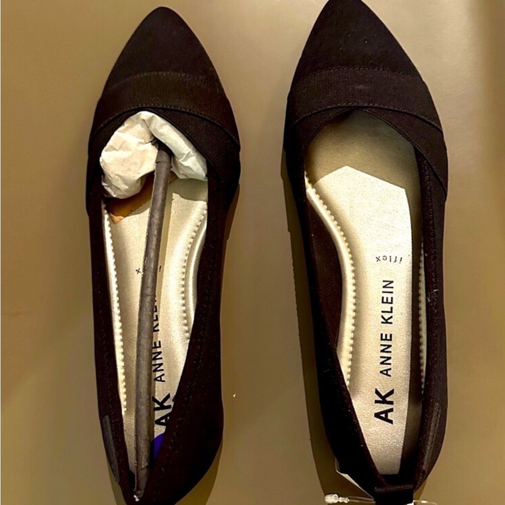 NEW Black flats by Anne Klein 8.5M
